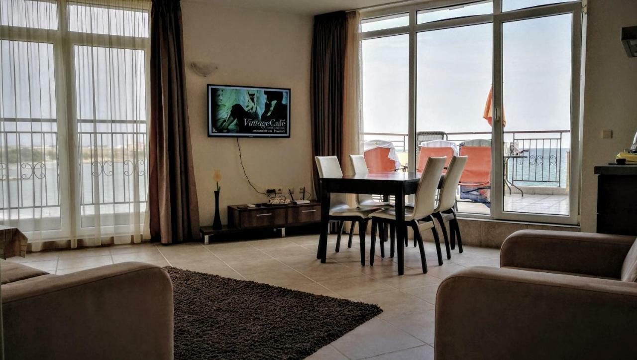 Akb Apartment Sea View Aheloy Dış mekan fotoğraf