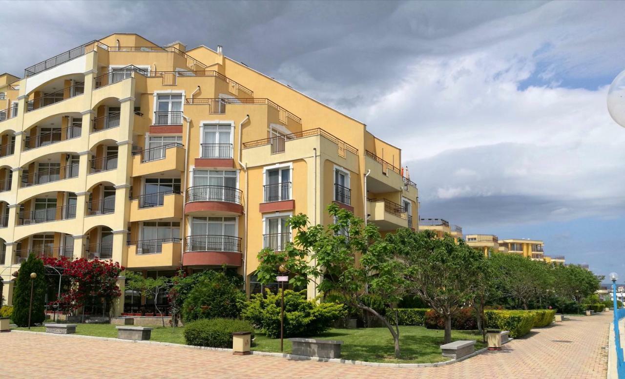 Akb Apartment Sea View Aheloy Dış mekan fotoğraf